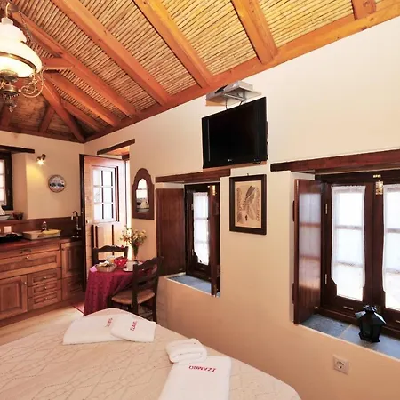 Izambo Πανσιόν