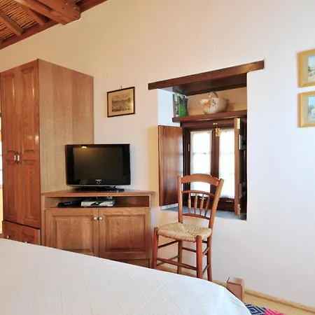 Izambo 3* Monemvasia