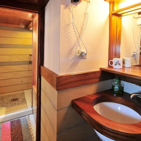 Guest house Izambo