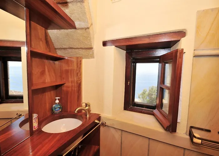 Izambo Guest Houses Гостевой дом